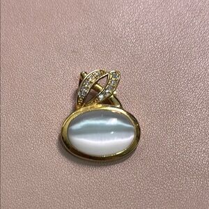 Roman’s Gold pendant Collection
